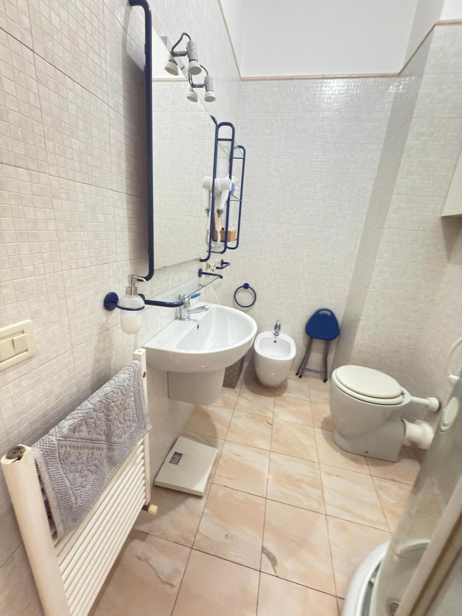 Apartamento Riva Dei Fiori Viareggio Exterior foto